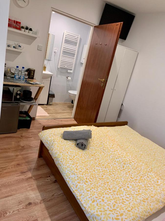 Apartamencik Centrum Apartment *